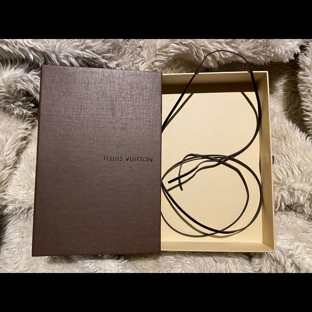 ♥️ Authentic Louis Vuitton Brazza Damier Canvas Wallet ♥️ - Picture 10 of 10
